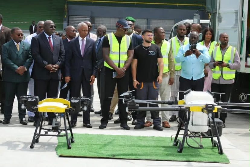 Libreville : le nettoyage des bâtiments publics bientôt facilité par les drones ?