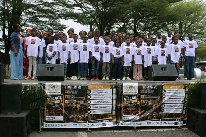 Libreville : le Village Culturel Vacances mise sur la transmission pour rapprocher les jeunes de leur identité.