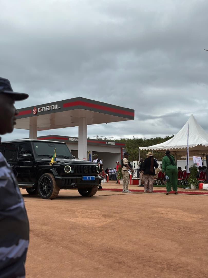 Makokou : Brice Clotaire Oligui Nguema inaugure la nouvelle station-service de GAB’Oil.